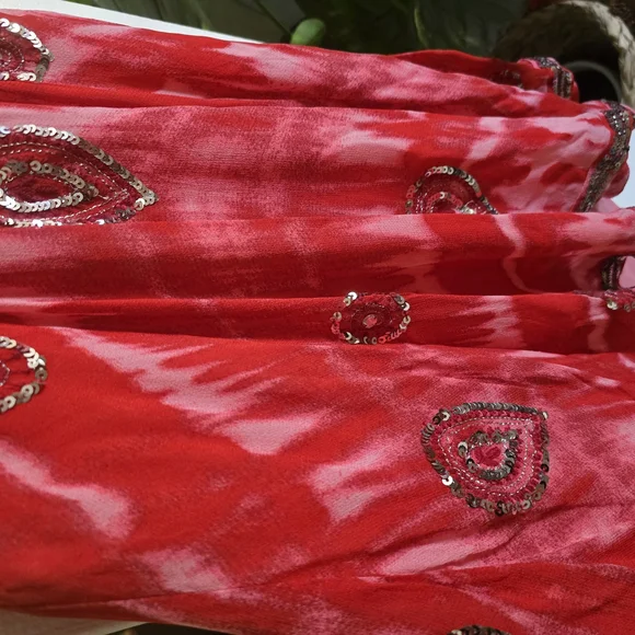 Red Tie-Dye Plunge Dress - Picture 7 of 8